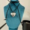 Choker cordon terciopelo con corazones de acero inoxidable