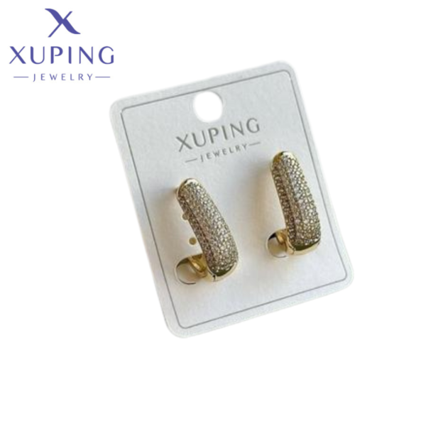 Aritos Xuping Honduras -18k Huggie largo sensacional con cirnonias