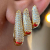 Aritos Xuping Honduras -18k Huggie largo sensacional con cirnonias