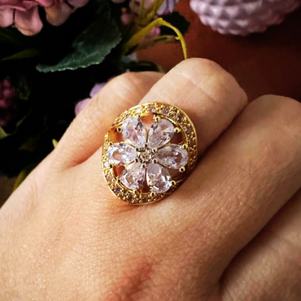 Anillo Vintage Flor Circonias Inolvidable Enchapado 14k