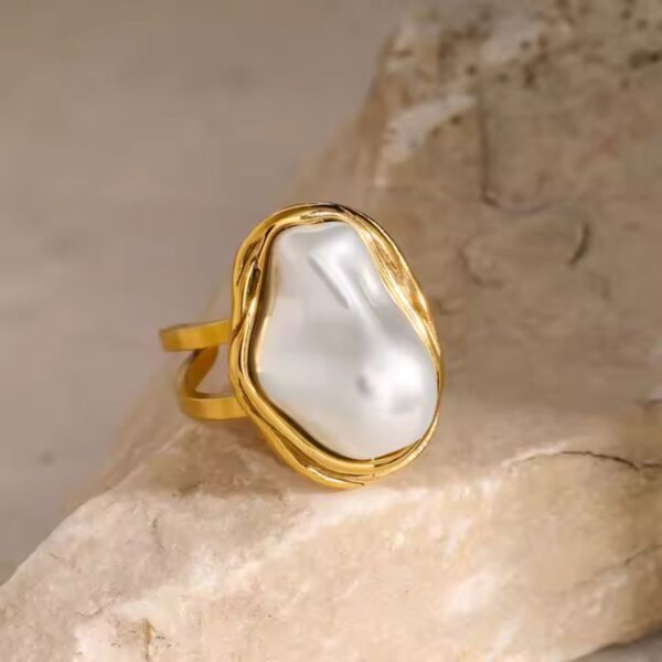 Anillos Grandes Perlas Barrocas de acero inoxidable con Oro de 18K de Joyería de Lujo
