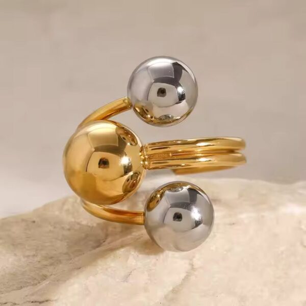 Anillo Minimalista bola plateado/dorado acero inoxidable y enchapado en oro 18k novedoso