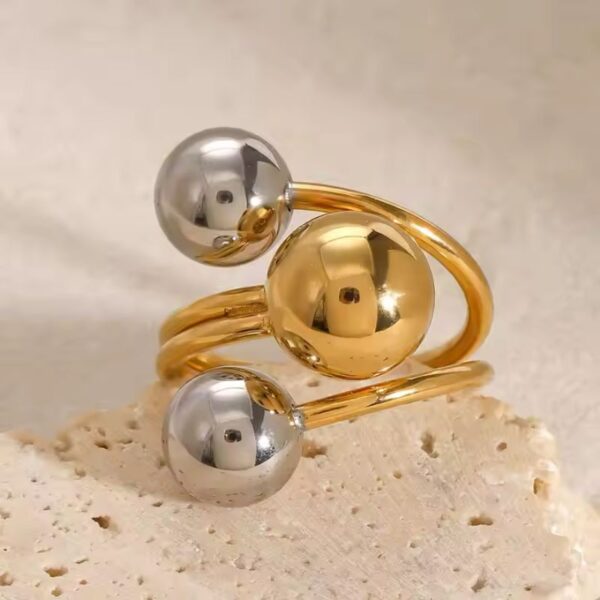 Anillo Minimalista bola plateado/dorado acero inoxidable y enchapado en oro 18k novedoso