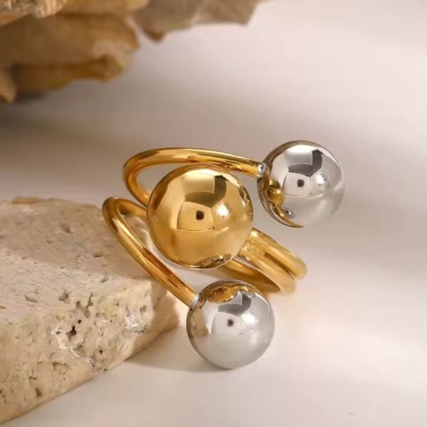 Anillo Minimalista bola plateado/dorado acero inoxidable y enchapado en oro 18k novedoso