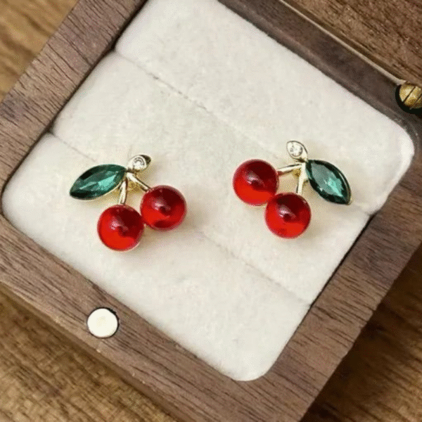 Aretes Cereza Enchapado en Oro 14k extraordinario