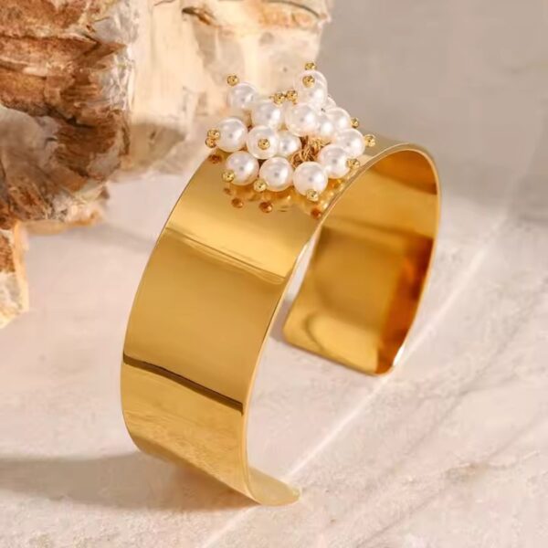 Brazalete Oro Enchapado de 18k de Acero Inoxidable con perla sensacional