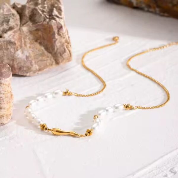 Chile collar de perlas de acero inoxidable con enchapado en oro de 18k irresistible