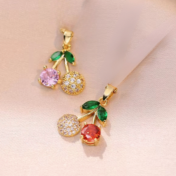 Dije Cereza Enchapado en Oro 14k Nuevo