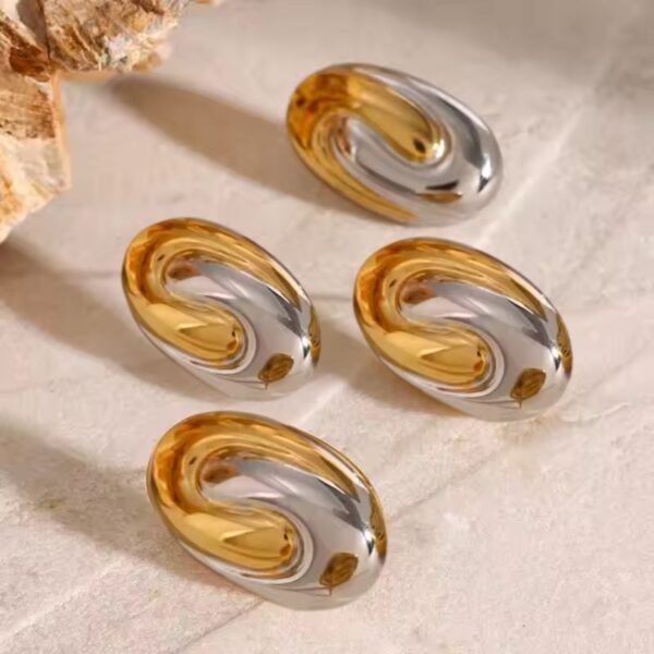 Aretes Acero inoxidable ovalos dos tonos inspirador Van Cleef enchapado 18k