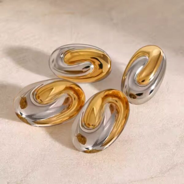 Aretes Acero inoxidable ovalos dos tonos inspirador Van Cleef enchapado 18k