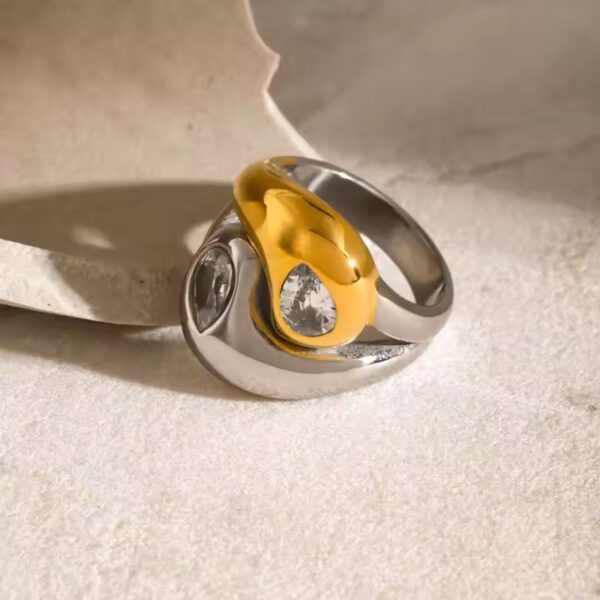 Anillo Armonia Fuego Acero Inoxidable con Enchapado en oro de 18k auténtico
