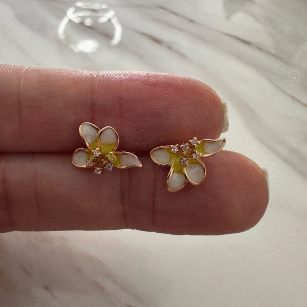 Plumeria Flor Esmaltada de colores inspirador Acero inoxidable 316L