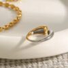 Anillo de oro enchapado 18k de acero inoxidable abertura frontal bicolor impactante