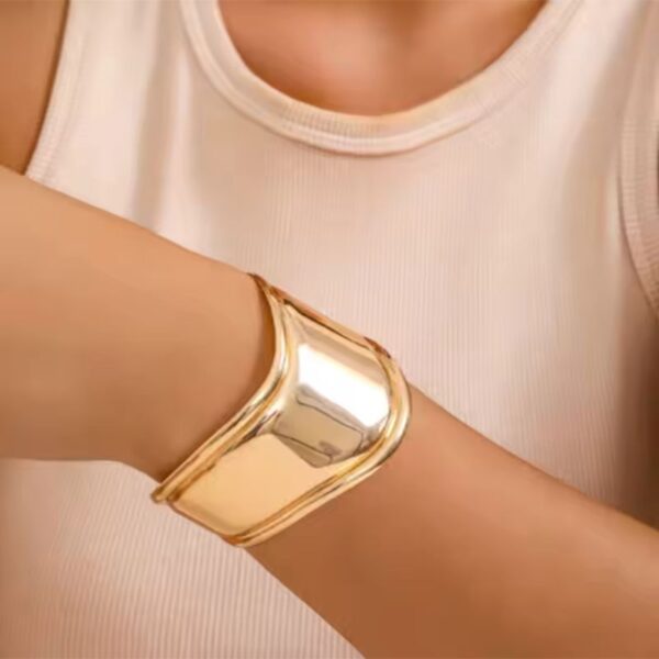 Pulseras de líneas elípticas irregulares geométricas elaboradas de acero inoxidable enchapada oro abierto de 18K fascinante