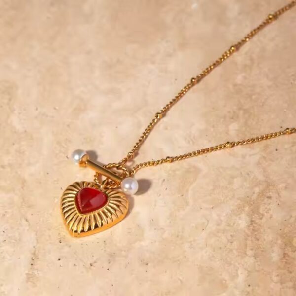 Collar con colgante en forma de corazón piedra ágata roja enchapado en oro de 18k de acero inoxidable con perlas hermoso