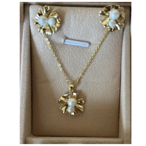 Set de Perlas de Rio duo laminado en oro de 18k magnífico